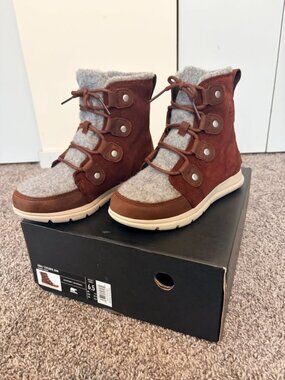 *NEW* Sorel Explorer Joan - Color Redwood - size 6 / 6.5